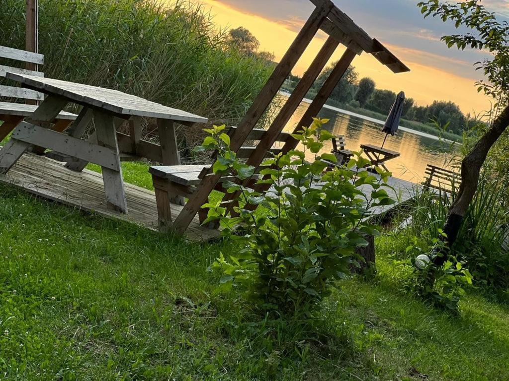Domek Nad Jeziorem Myślibórz Extérieur photo